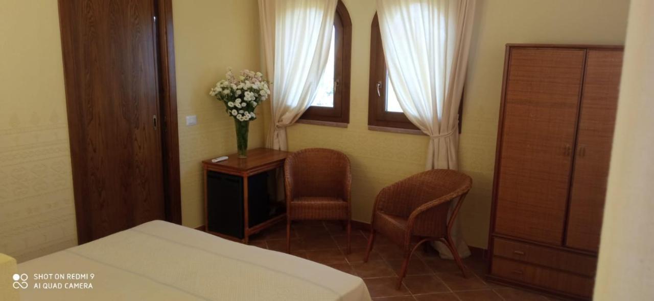 S'Ena Hotel อาร์บุส ภายนอก รูปภาพ